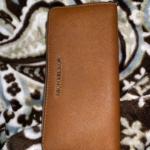 Micheal Kors wallet